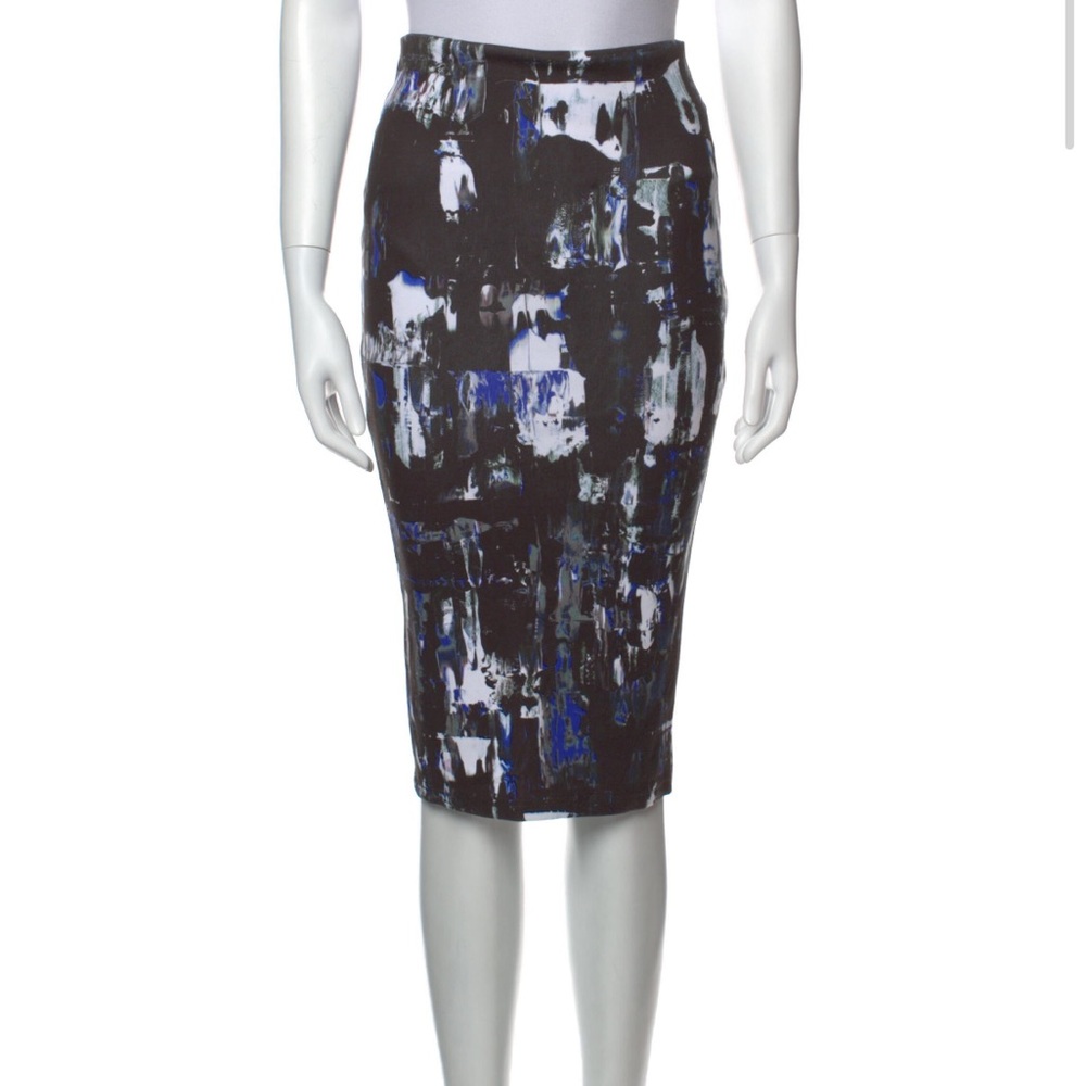 McQ Alexander McQueen
Printed Knee-Length Skirt
Size: XXS